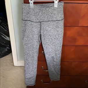 Victoria’s Secret heather gray cropped leggings